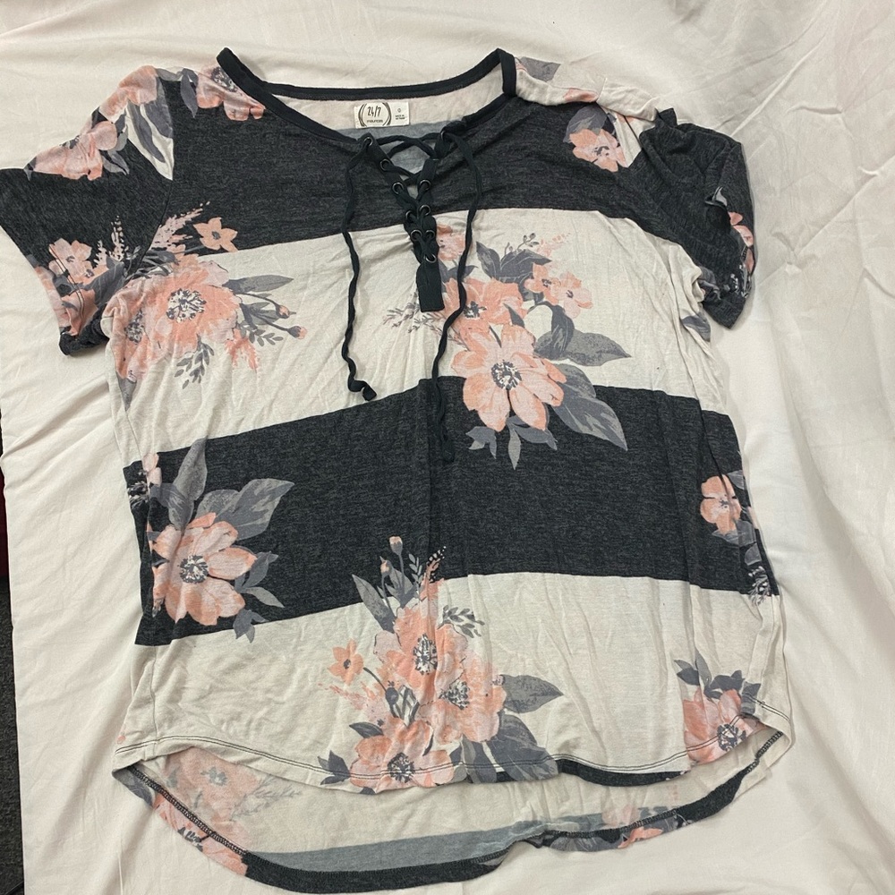 24/7 Maurices shirt